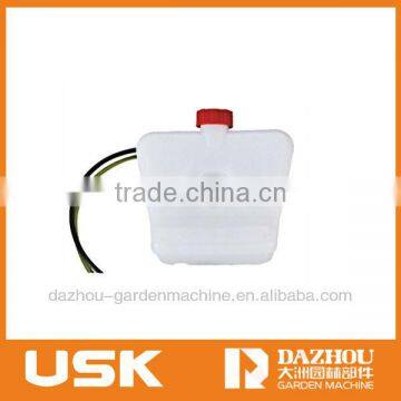 767,768 Sprayer Plastic Fuel Tank