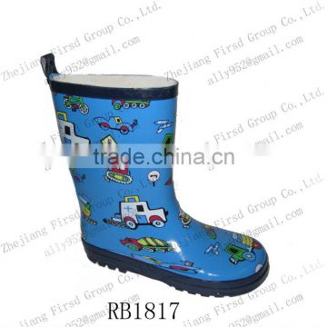 2013 kids' rubber rain boots with small vehicle pattern