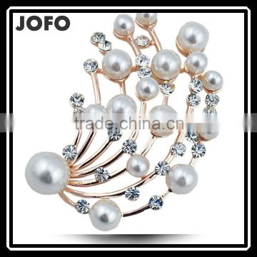 2016 Hot Selling New Arrival Wedding Pearl Rhinestone Brooches Pearl Flower Rhinestone Brooch