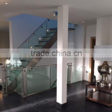 stainless steel glass straght staircase with laminated glass tread