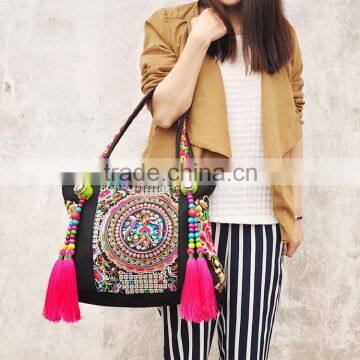 2016 fashion bohemian woman cheap embroidery shoulder bags