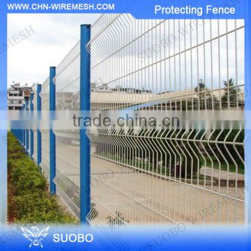 Alibaba china welded fence, welded wire mesh fence panel, white vinyl coated welded wire fence