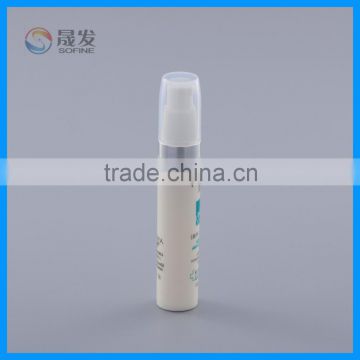 Airless cosmetic pump bottle