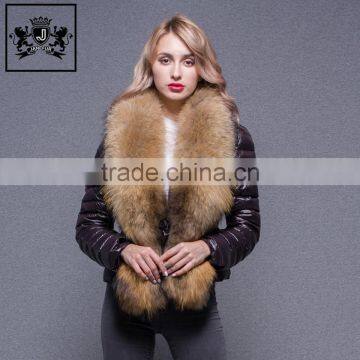 Women Fashionable Winter Duck Down Jacket with Raccoon Fur Hooded