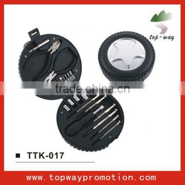 2013 supply all kinds of tyre shape tool box sets