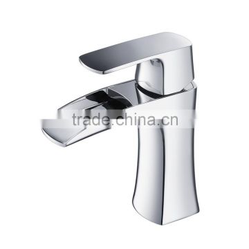 Single handle waterfall basin faucet