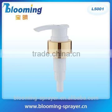 Plastic left-right structure lotion pump