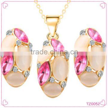 Hot Sale opal Pendant Necklace With Charming Crystal Alloy Necklace Women Jewelry Set