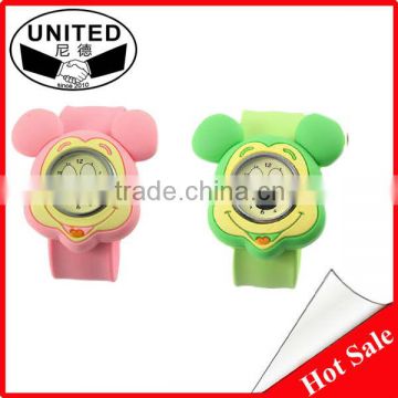 2013 hot sale silicon slap watch band