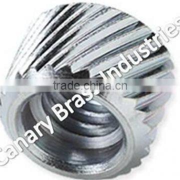 Threaded insert