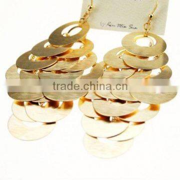 girls gold earrings