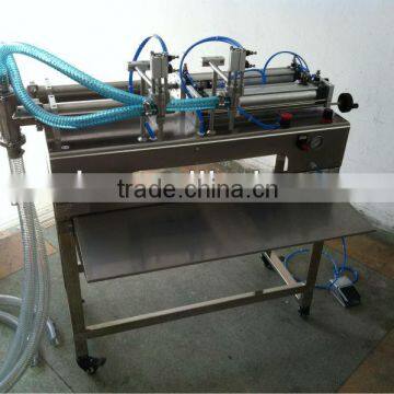 Double Heads Semi-automatic Liquid Filling Machine