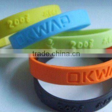 Wholesale corporate gifts colorful silicone wristband bracelet