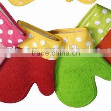 Promotional heat resistant silicone cooking gloves customized