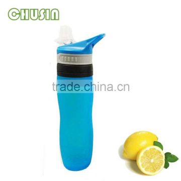 Foldable food grade silicone sports water bottle with straw and handle