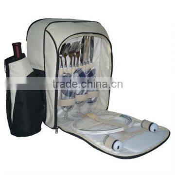 3 person picnic bag with wine bag