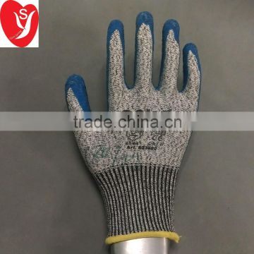 [Gold Supplier] HOT ! Latex coat cut resistant gloves
