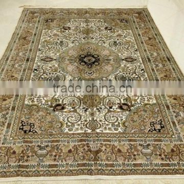Classic Persian Vintage Carpet Silk Hand Knotted carpet