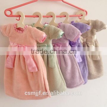 Lovely design with hanging rope Microfiber bathroom hand towel