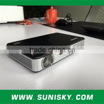2016 New LED Mini Projector with 3D Function Portable Projectors with WiFi function for home theater (SMP7022A)