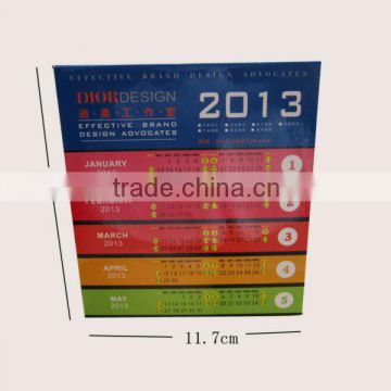 Cheap Glossy Laminated Stand up Paper Calendar