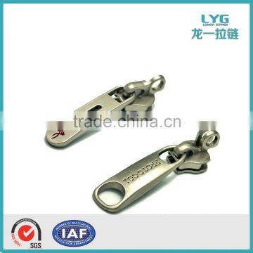 OEM factory price metal zippper fashion slider garment accessory 4