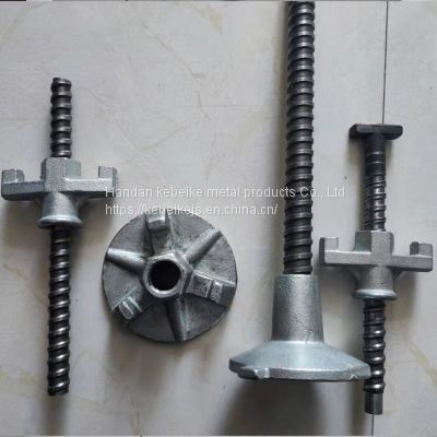 The steel form is fixed by a lead screw  lead screw for fixing a steel form