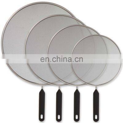 Set of 4 Classic Splatter Screens for Boiling Pots Frying Pans With Stainless Steel Fine Mesh, Comfort Grip Handles