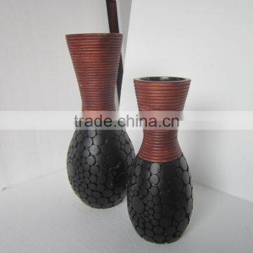 2014 Unique New- fangled Style lacquer Set Of 2 Vases with Round Wooden Pieces