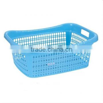 Basket with handle injection mould