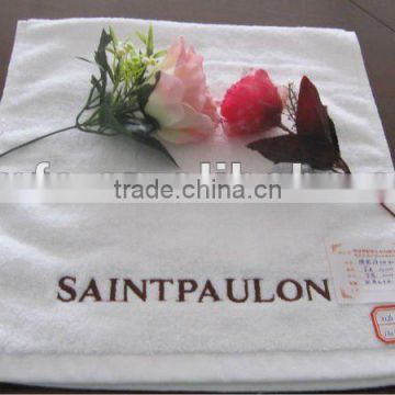 100%cotton White embroidery gift towel