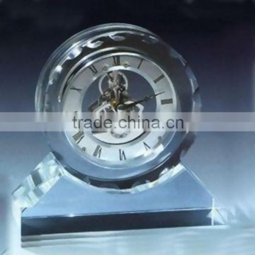 2016 unique new design fashionable crystal clock