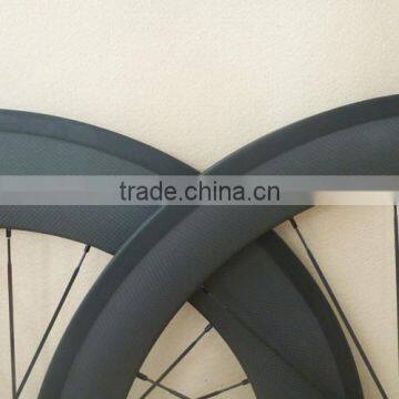 Triathlon carbon wheels 60mm front and 88mm rear 23mm wide flat spokes and novatec bubs