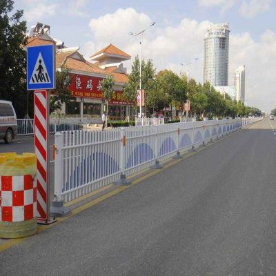 Road Traffic Center Anti-collision Highway Guardrail For Villa Anti-collision Guardrail