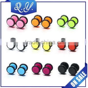 Fashion design colored acrylic ear stud earrings piercing jewelry wholesale