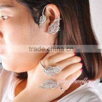 Shinning earring and bracelet fashion bracelet set