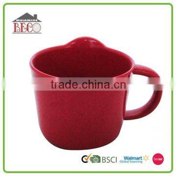 Fancy design eco friendly red plastic water cup with handle