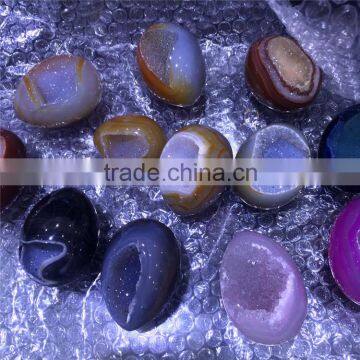 Natural Agate Geode Smile Crystal Egg Ornaments Wholesale