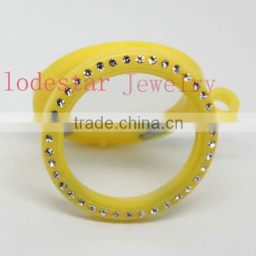 Fashion yellow color 2014 best selling cheap price plastic jewelry plastic locket emerald locket cheap lockets (LP9208)